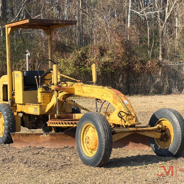 ALLIS - CHALMERS MOTOR GRADER