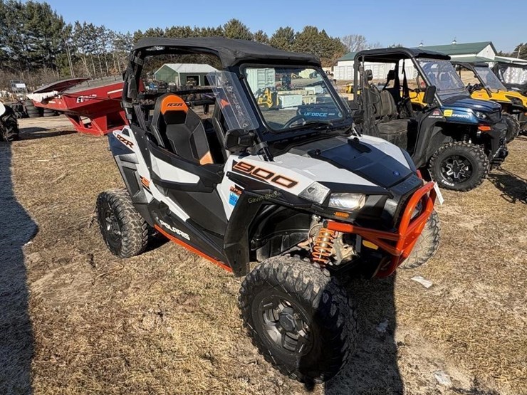 2019-polaris-rzr-900-image-3