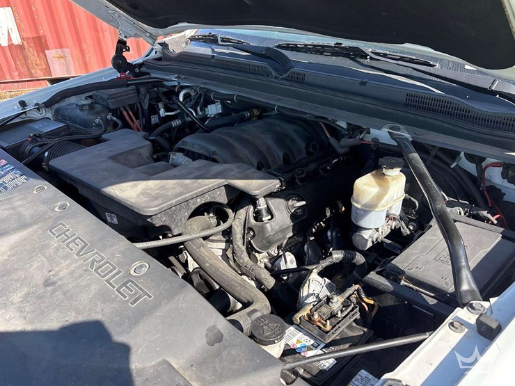 2019-chevrolet-tahoe-image-8