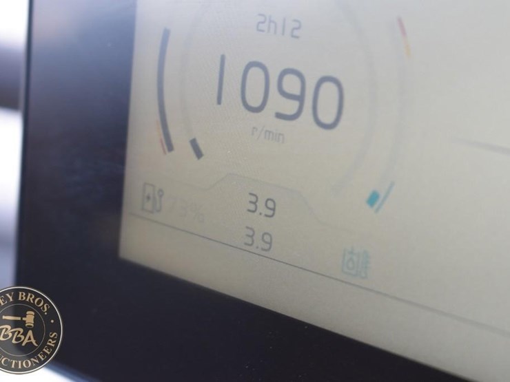 2023-volvo-ecr25-electric-image-40