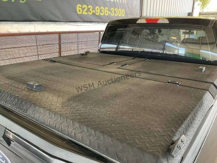 2020-ford-f150-image-9