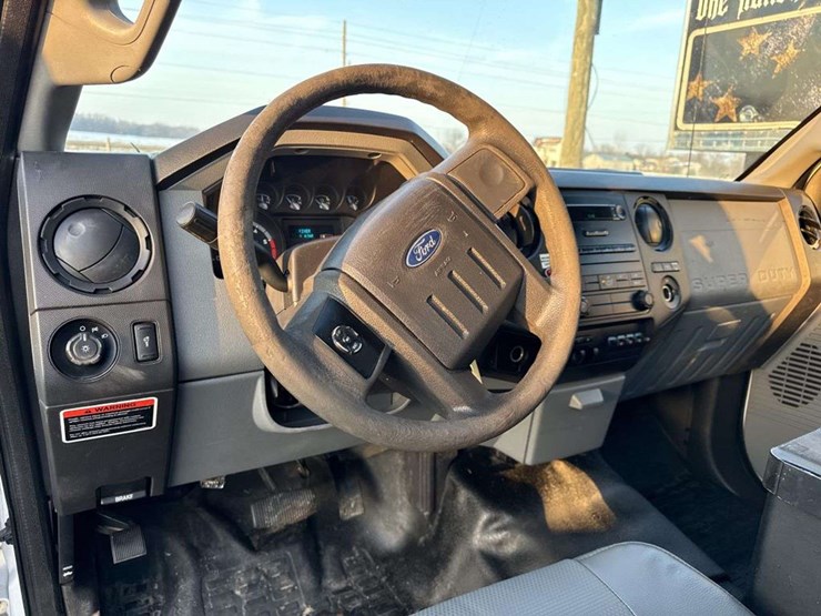 2012-ford-f450-image-34