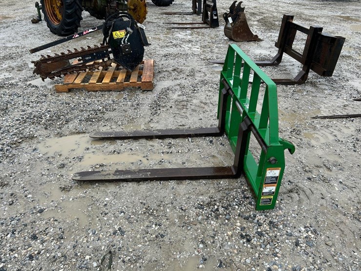 frontier-48"-pallet-forks-image-3