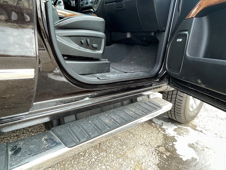 #7551-•-2019-chevy-silverado-high-country-pickup-(has-wi-title)-(blair,-wi)-image-29