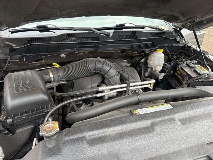 2011-dodge-ram-1500-image-24