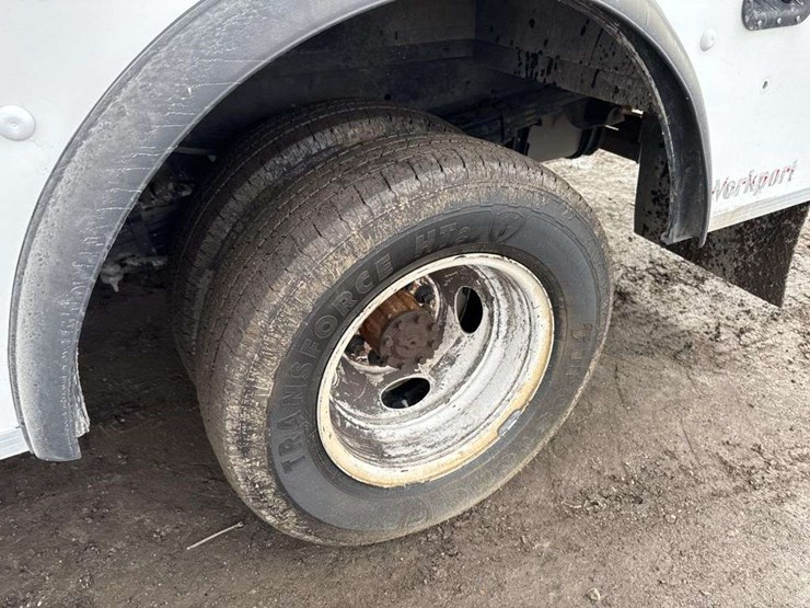 2018-ford-e450-image-9