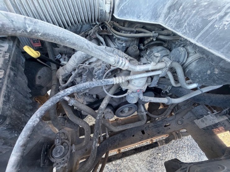 2019-ram-1500-classic-image-48