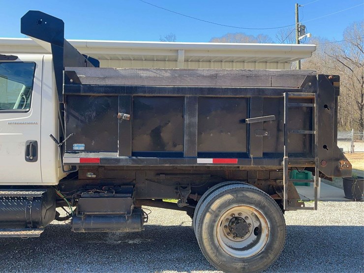 2005-international-durastar-4300-image-4