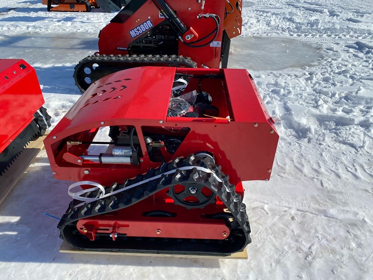 #5333-•-remote-controlled-lawn-mower-image-4