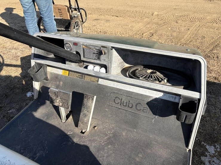2002-club-car-turf-2-image-4