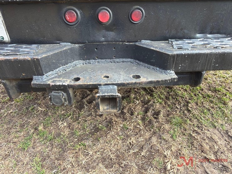 2001-ford-f650-image-12