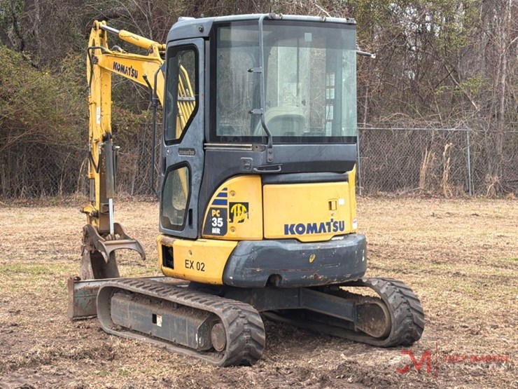 komatsu-pc35mr-image-1