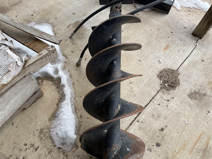 #7575-•-16"-lowe-skid-steer-mount-post-hole-digger-image-7