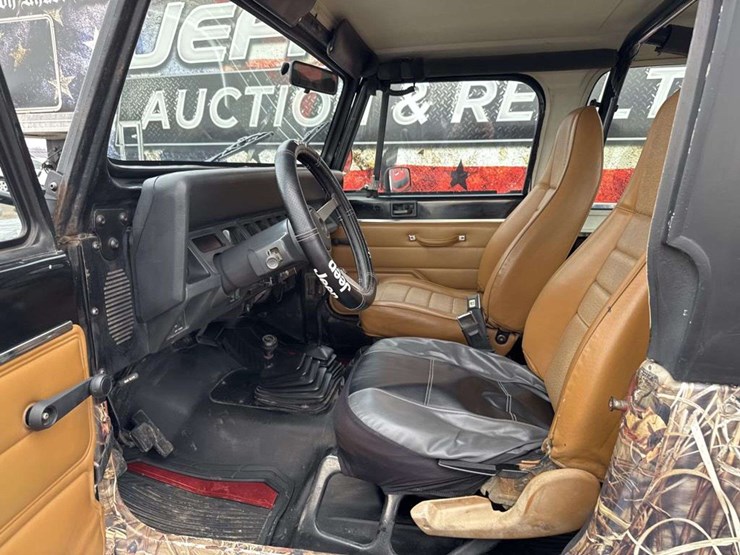 1992-jeep-wrangler-image-13