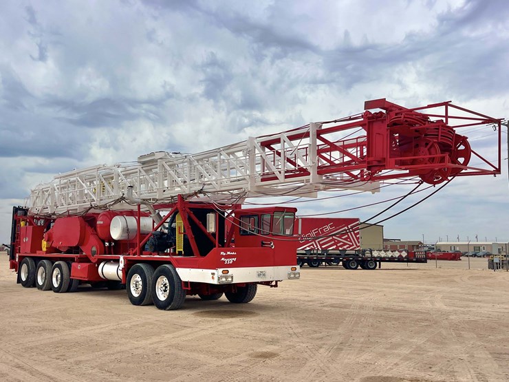 2012-rig-works-mustang-550-image-1