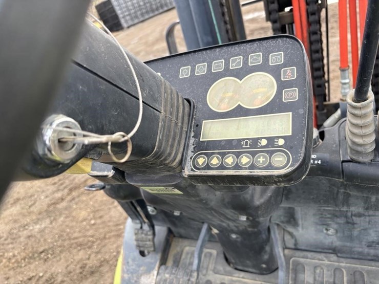 2012-clark-c25l-image-21