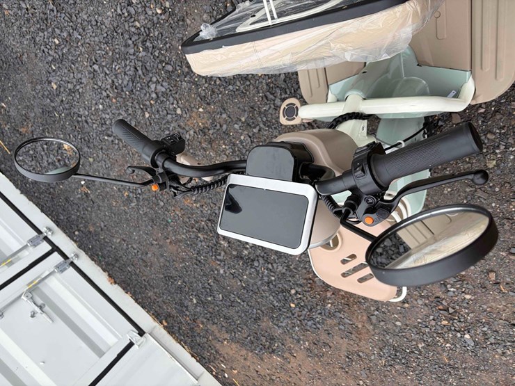 unused-irgc40-battery-powered-mini-golf-cart-image-6