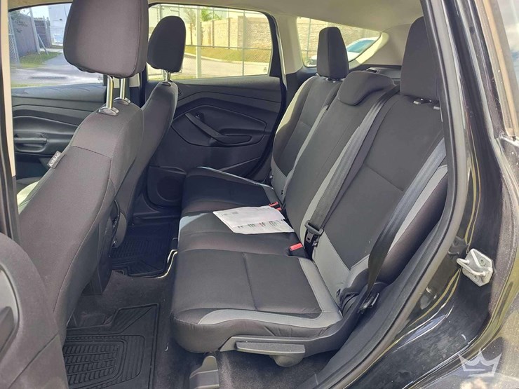 2014-ford-escape-image-25