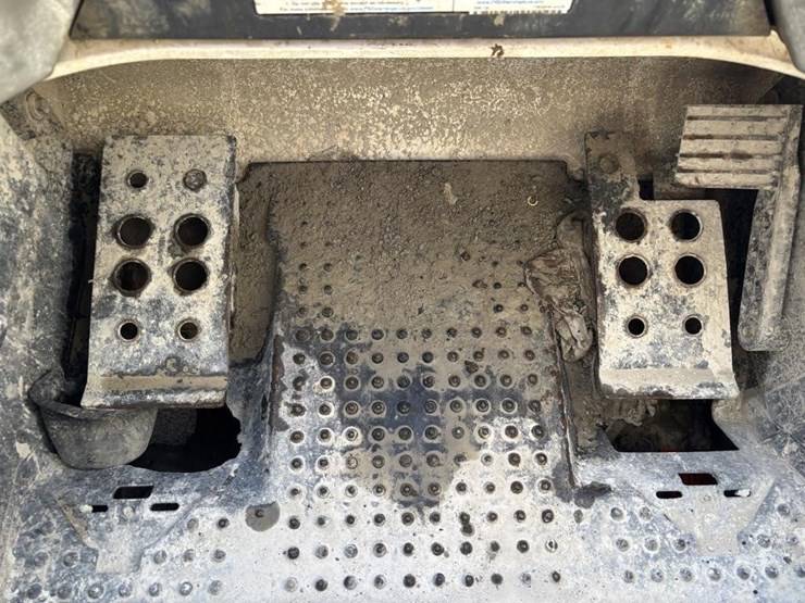 2019-bobcat-t770-image-23