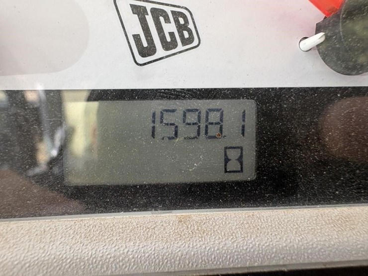 2019-jcb-270t-image-13