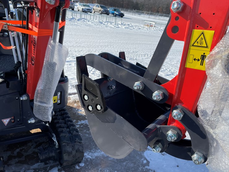 #5378-•-mx15rx-mini-excavator-image-14