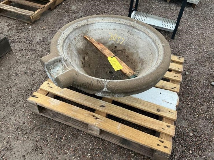 concrete-fountain-bowl-image-2