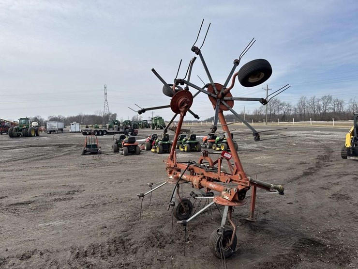 hesston-3717-image-3