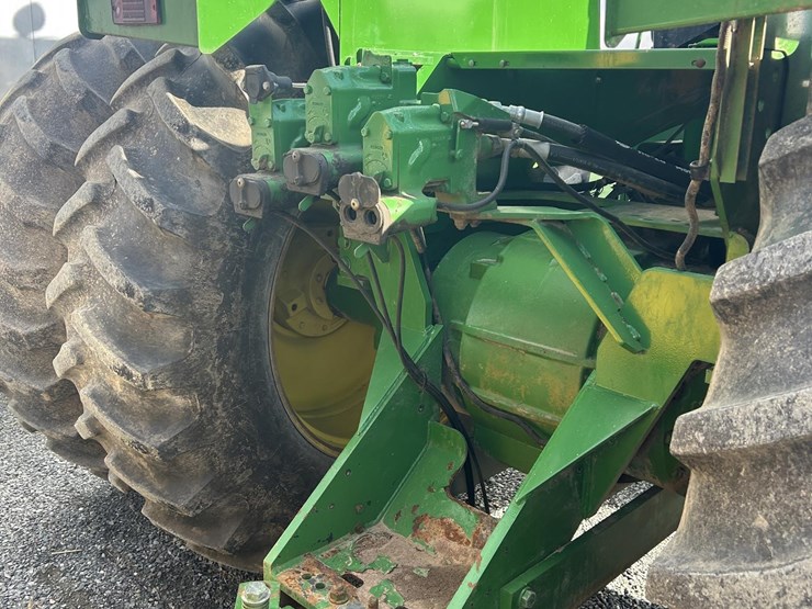 1990-john-deere-8760-image-4