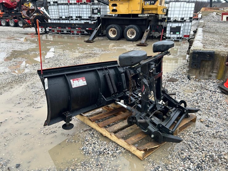 western-ultra-mount-8'-snow-plow-image-2
