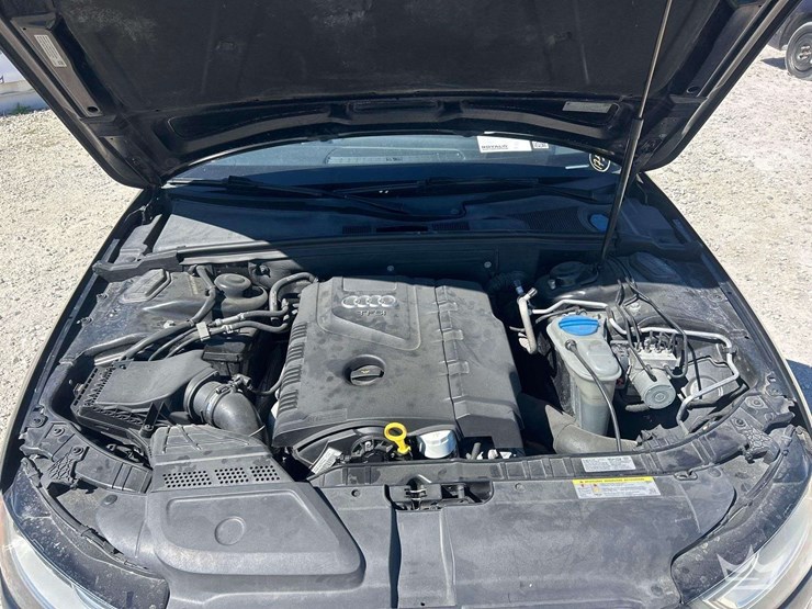 2015-audi-a4-awd-sedan-image-8