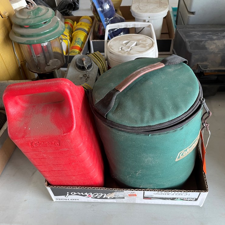 #7611 • (2) Coleman Lanterns