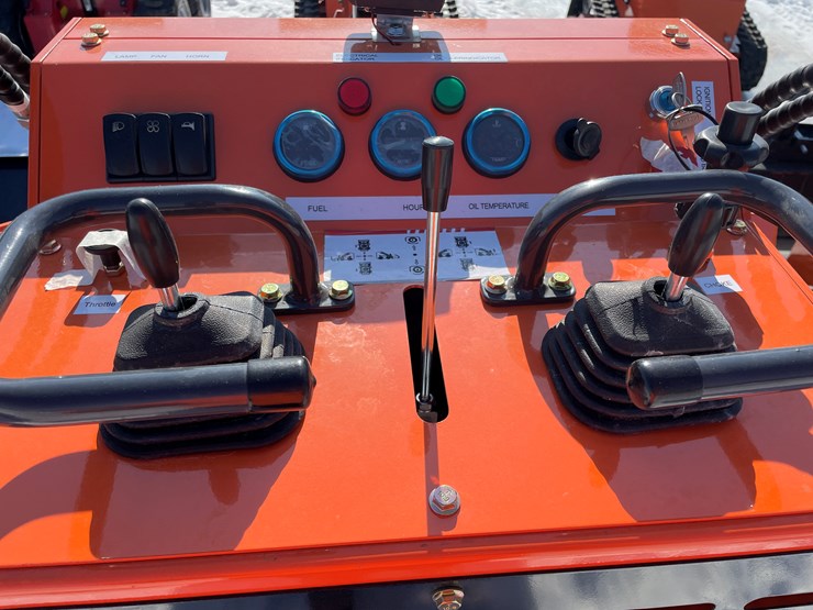 #5331-•-2025-ats--t460-mini-skid-steer-loader-image-10