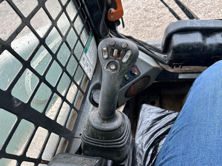 bobcat-t770-image-23