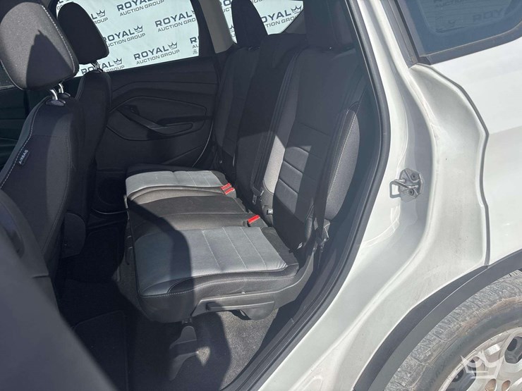 2017-ford-escape-image-17