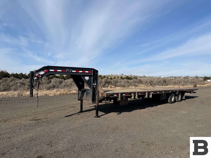 2014-pj-gooseneck-flatbed-trailer-image-2