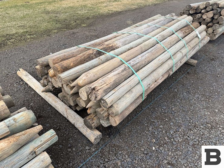 ..-wooden-posts-image-7