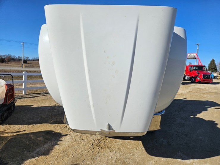 2011-peterbilt-386-image-16