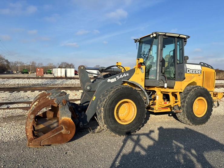 2011-deere-544k-image-1