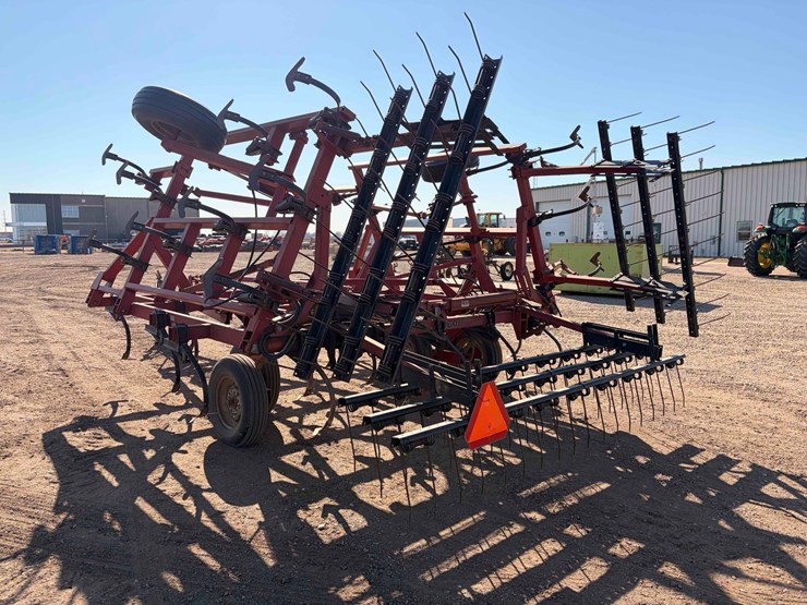 case-ih-4800-image-4