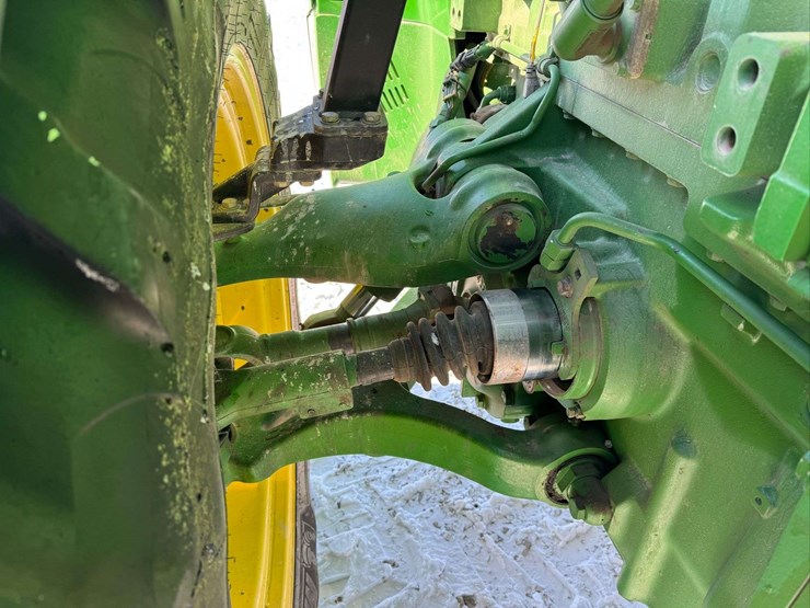 2012-john-deere-8310r-image-27