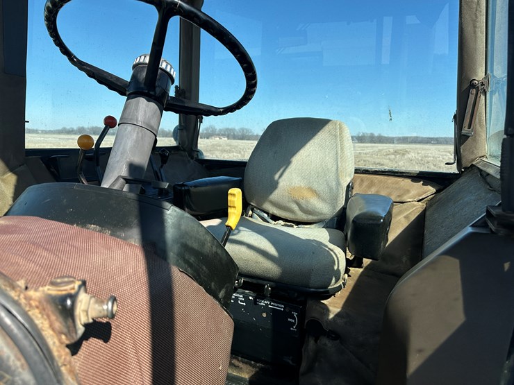 john-deere-4650-image-45