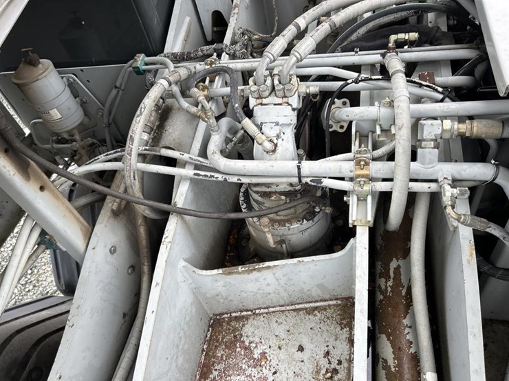 2005-gradall-xl4100-ii-image-24