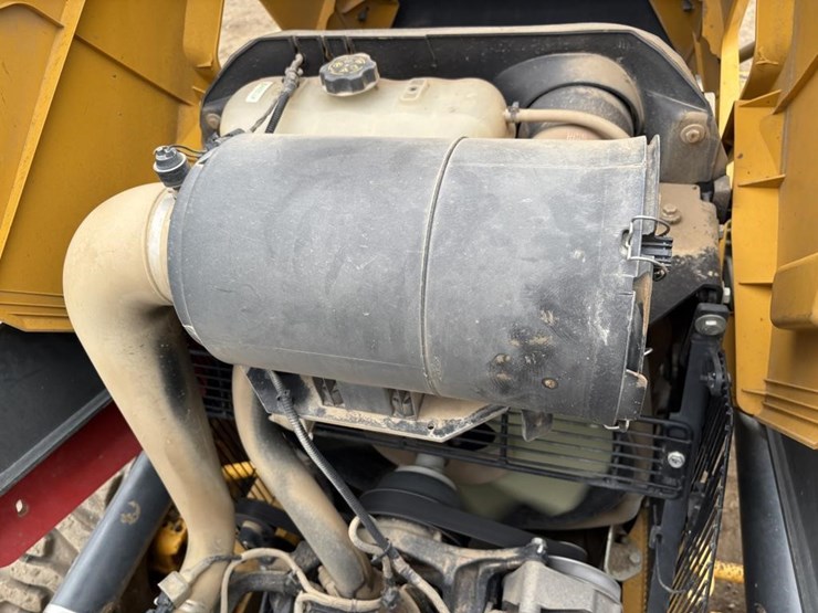 2018-deere-210lep-image-26