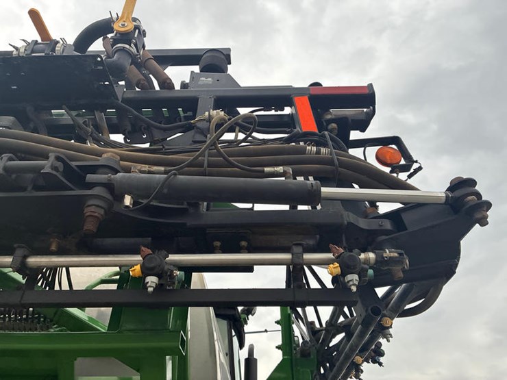 2011-john-deere-4830-image-29