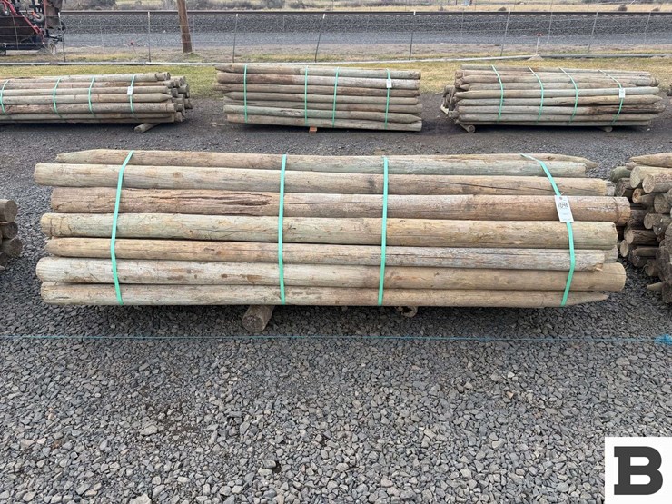 ..-wooden-posts-image-1