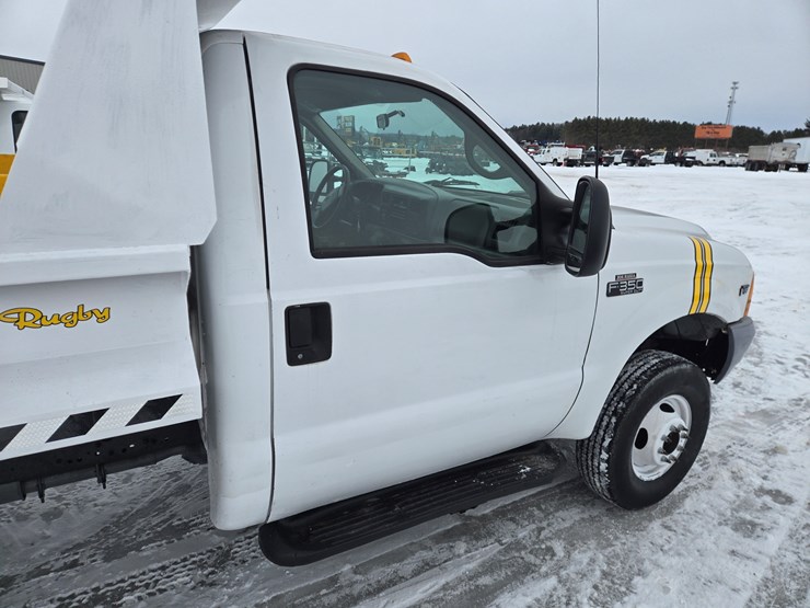 2001-ford-f350-image-18