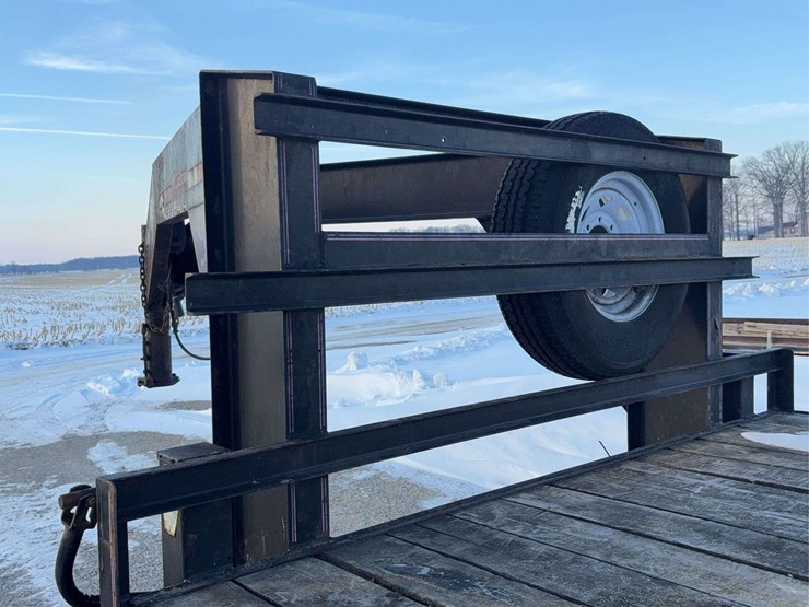 24'-rainbow-gooseneck-trailer-image-13