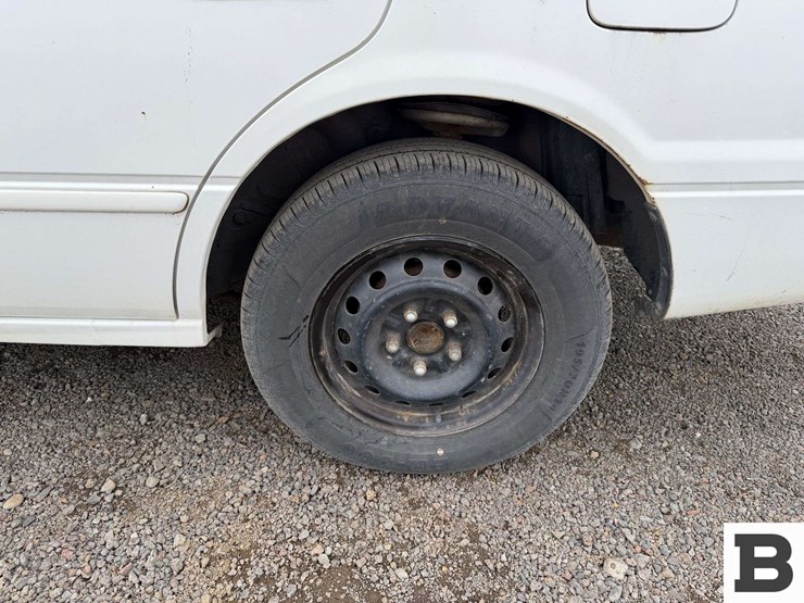 1999-toyota-camry-sedan-image-13