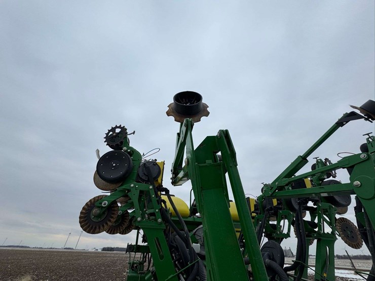 john-deere-1795-image-53