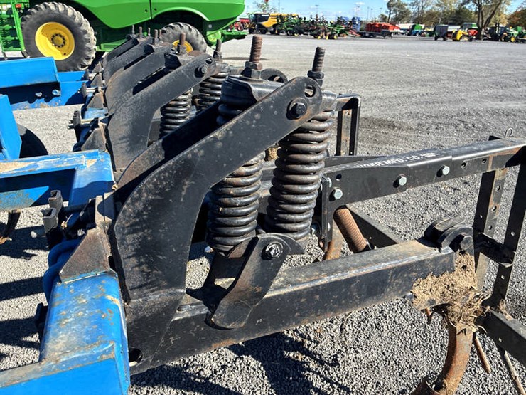 #114537-•-dmi-colter-champ-ii-9x-image-23